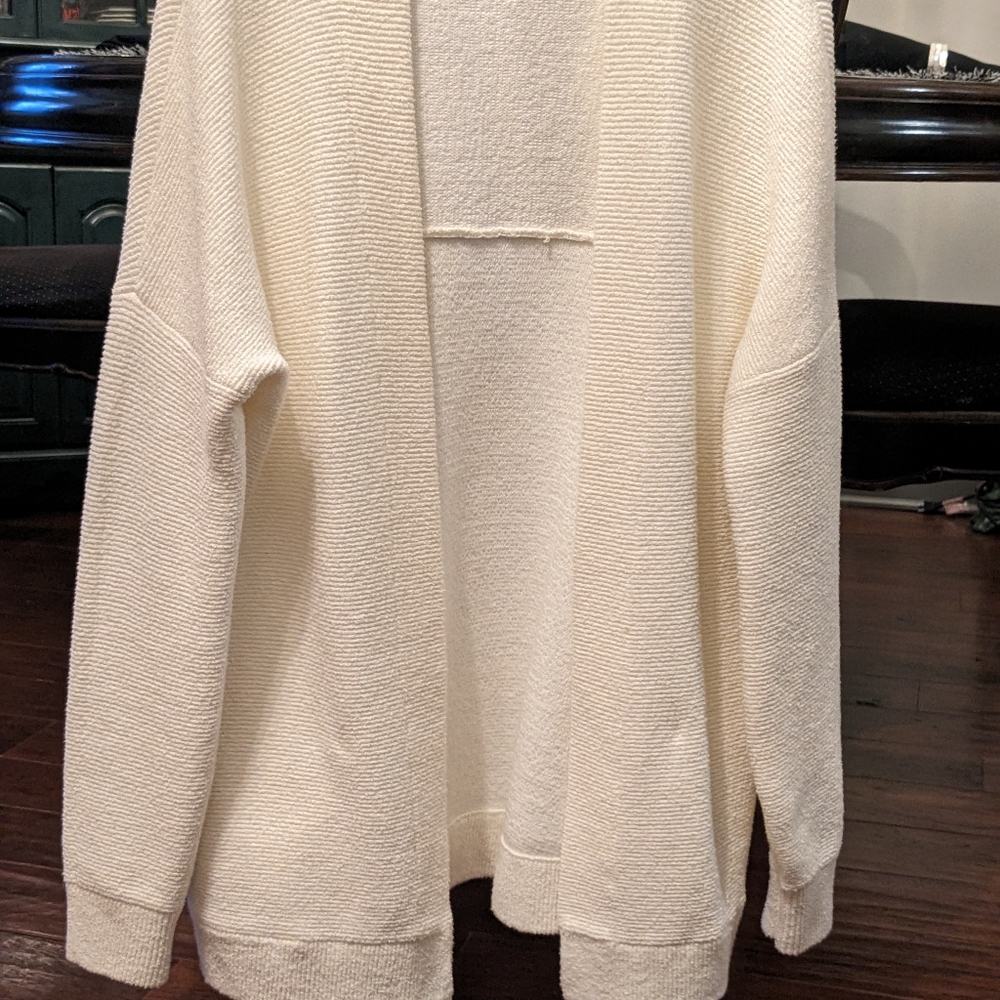 Never Worn - image 4